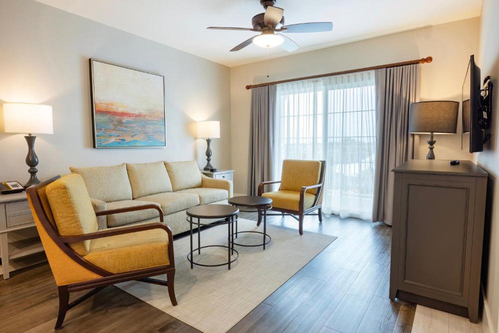 One Bedroom King interior